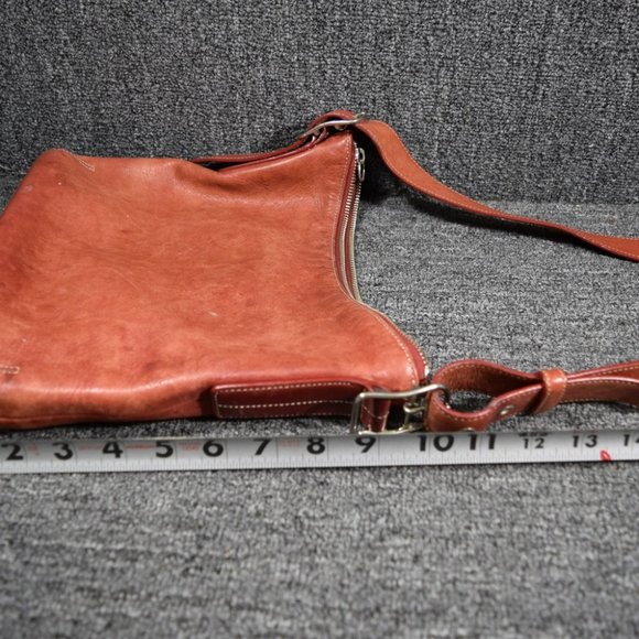 Coach Leather Shoulder Bag M2S-9326 - Picture 3 of 6